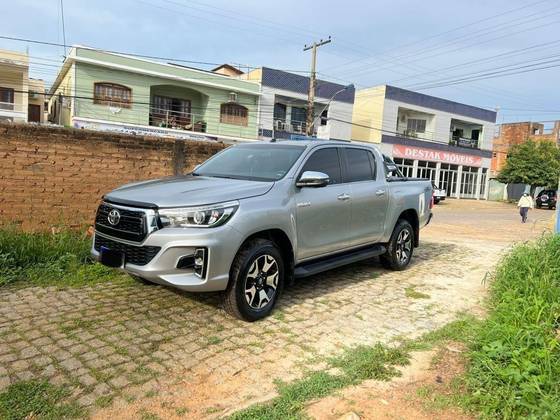 TOYOTA HILUX 2.8 SRX 4X4 CD 16V DIESEL 4P AUTOMÁTICO